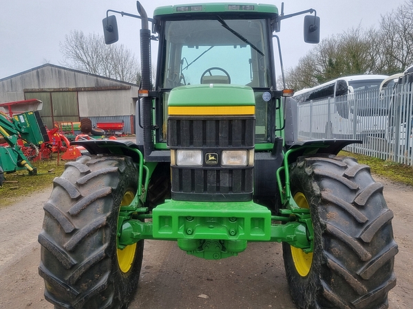 Chris Atkin & Son Ltd - John Deere 6810